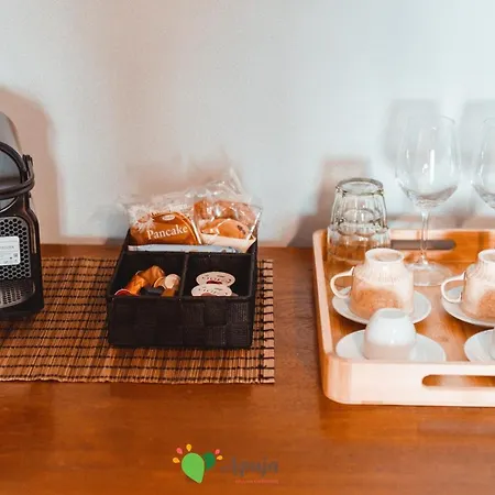 Apuja - Apulian Experience * Бари